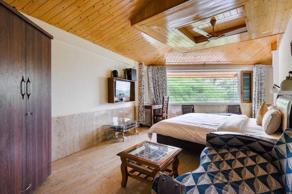 Kasauli Cascade A Cheerfull 4 Bedroom Challet Zewnętrze zdjęcie