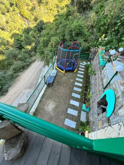 Kasauli Cascade A Cheerfull 4 Bedroom Challet Zewnętrze zdjęcie