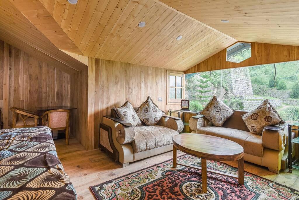 Kasauli Cascade A Cheerfull 4 Bedroom Challet Zewnętrze zdjęcie
