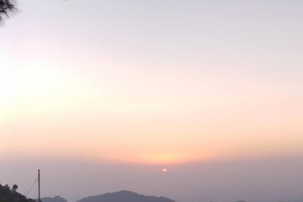 Kasauli Cascade A Cheerfull 4 Bedroom Challet Zewnętrze zdjęcie