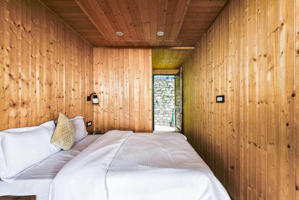 Kasauli Cascade A Cheerfull 4 Bedroom Challet Zewnętrze zdjęcie