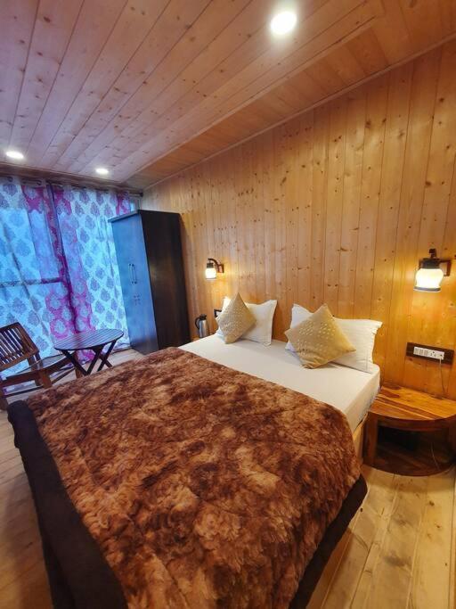 Kasauli Cascade A Cheerfull 4 Bedroom Challet Zewnętrze zdjęcie