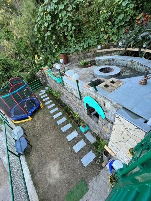 Kasauli Cascade A Cheerfull 4 Bedroom Challet Zewnętrze zdjęcie