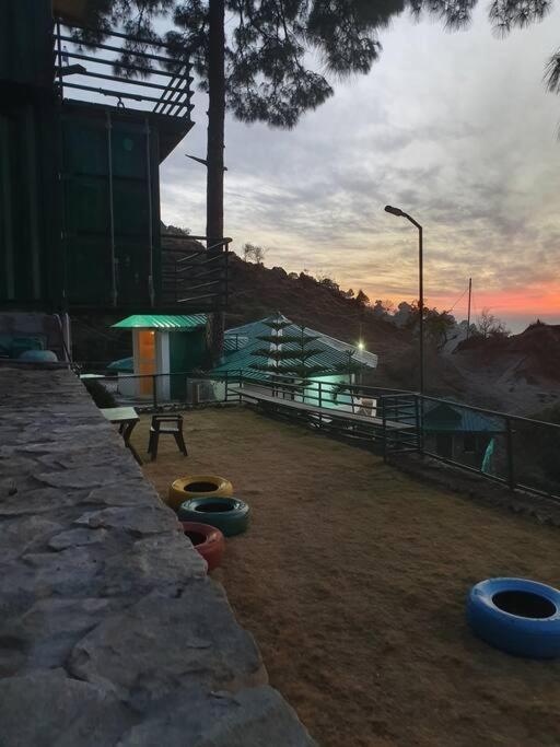 Kasauli Cascade A Cheerfull 4 Bedroom Challet Zewnętrze zdjęcie