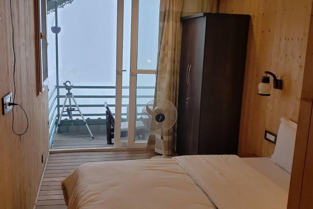 Kasauli Cascade A Cheerfull 4 Bedroom Challet Zewnętrze zdjęcie