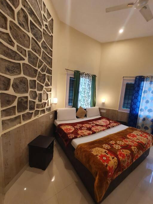Kasauli Cascade A Cheerfull 4 Bedroom Challet Zewnętrze zdjęcie