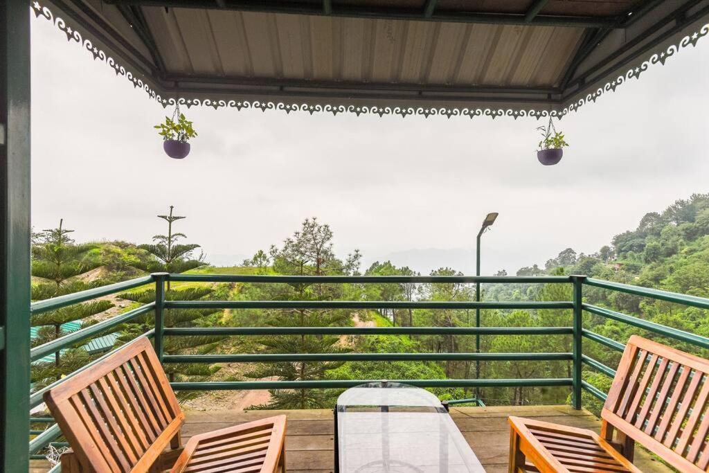 Kasauli Cascade A Cheerfull 4 Bedroom Challet Zewnętrze zdjęcie